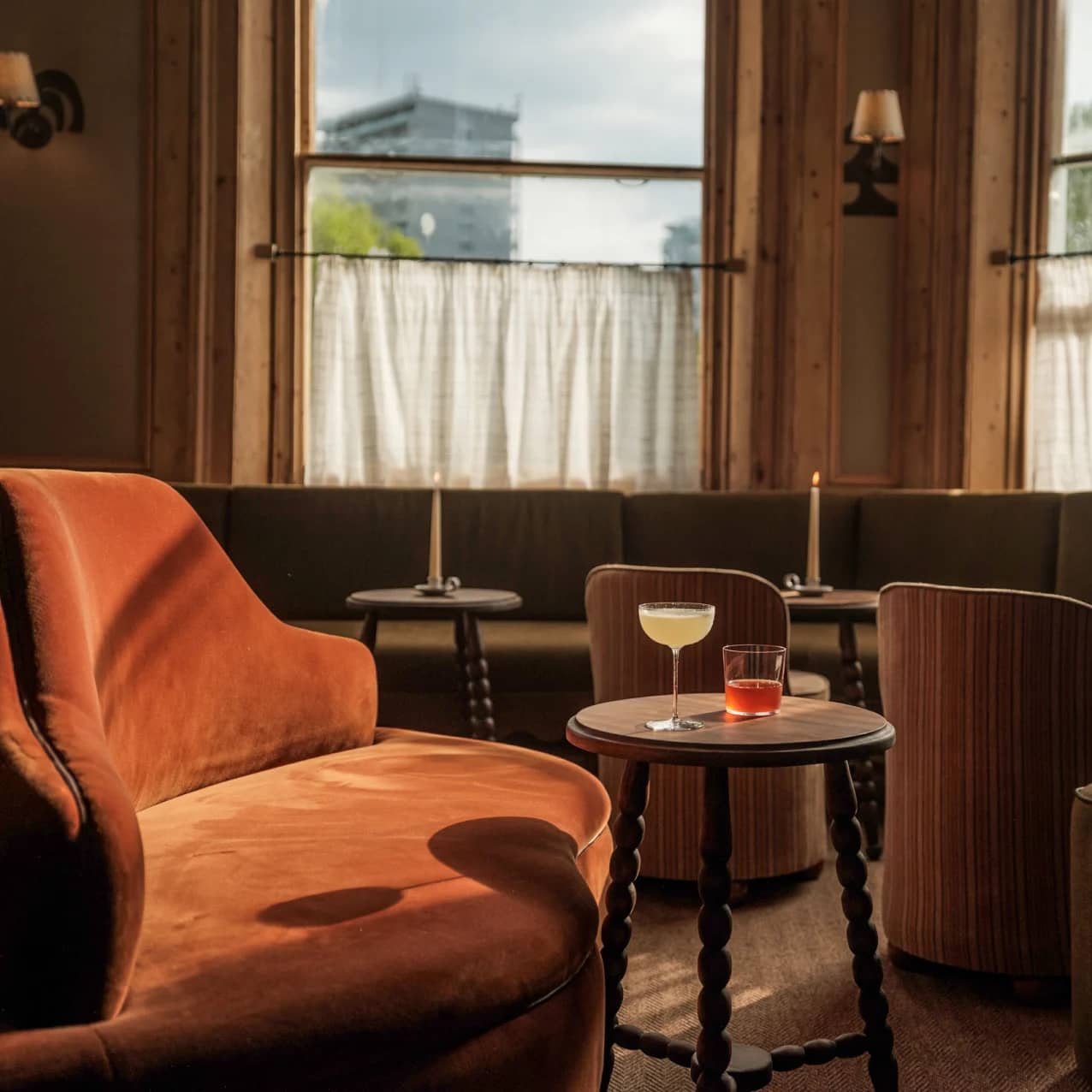 SynSisal® Astoria Bark Rug with Linen Border at The Library - The Hero Maida Vale in London