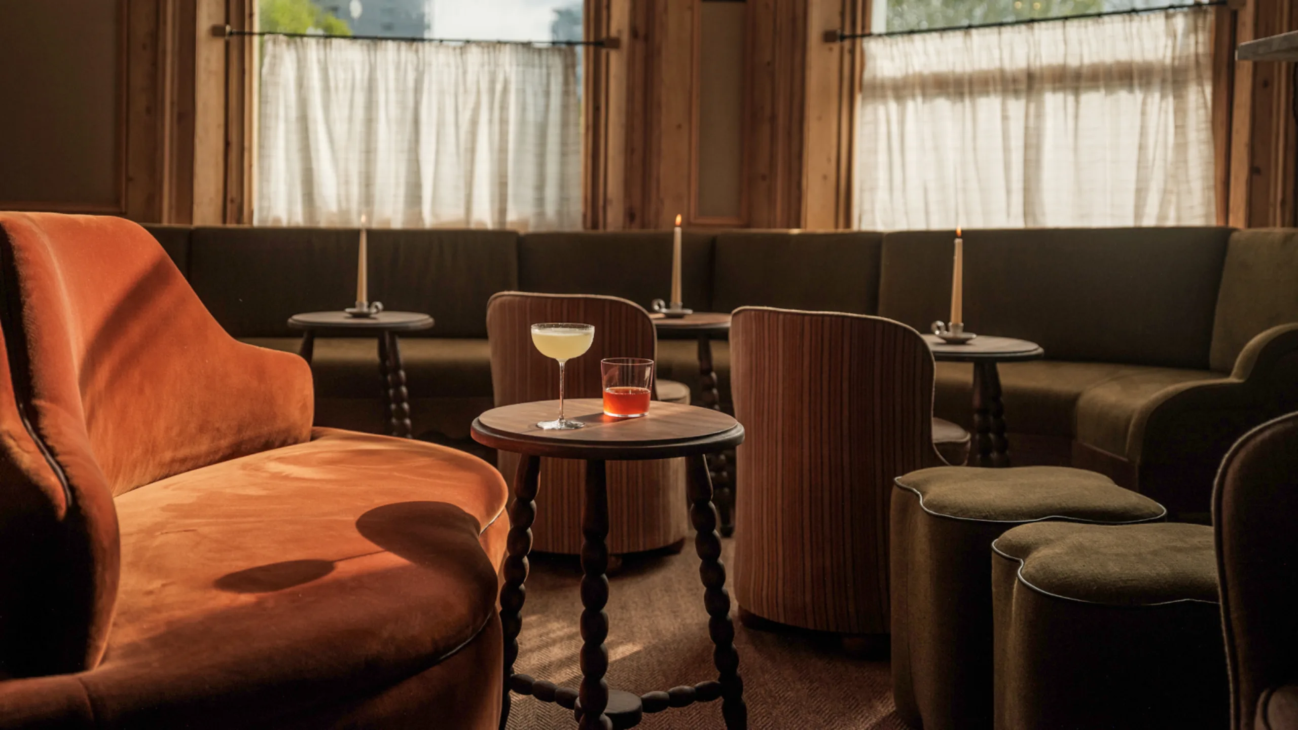 SynSisal® Astoria Bark Rug with Linen Border at The Library - The Hero Maida Vale in London