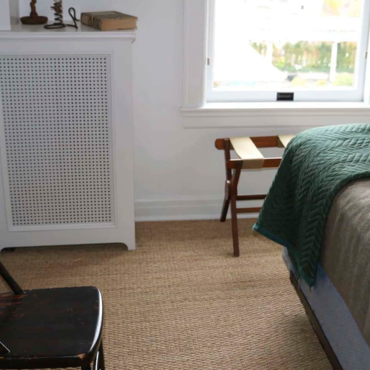 Calypso Seagrass carpet installed wall-to-wall in bedroom