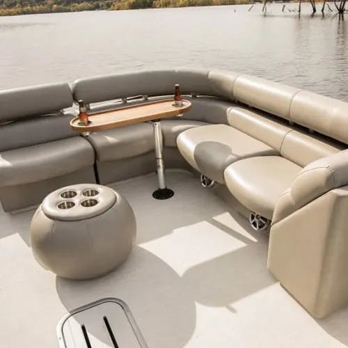 Sandbar Woven Vinyl Boat Flooring on Pontoon Boat