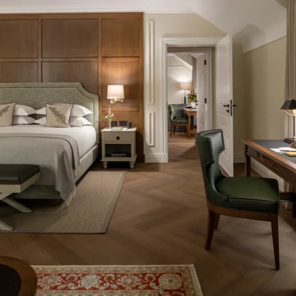 Astoria | Mink | @ Dunluce Lodge, Northern Ireland