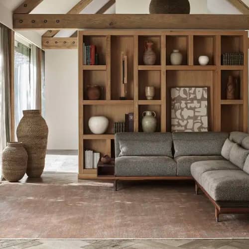 warm ambience: almora area rug with whipped edge (color amber)